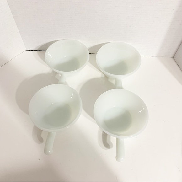 Vintage Fire King Set of Four White Milk Glass Bowls w Handles Cereal Soup Chili - Picture 4 of 7